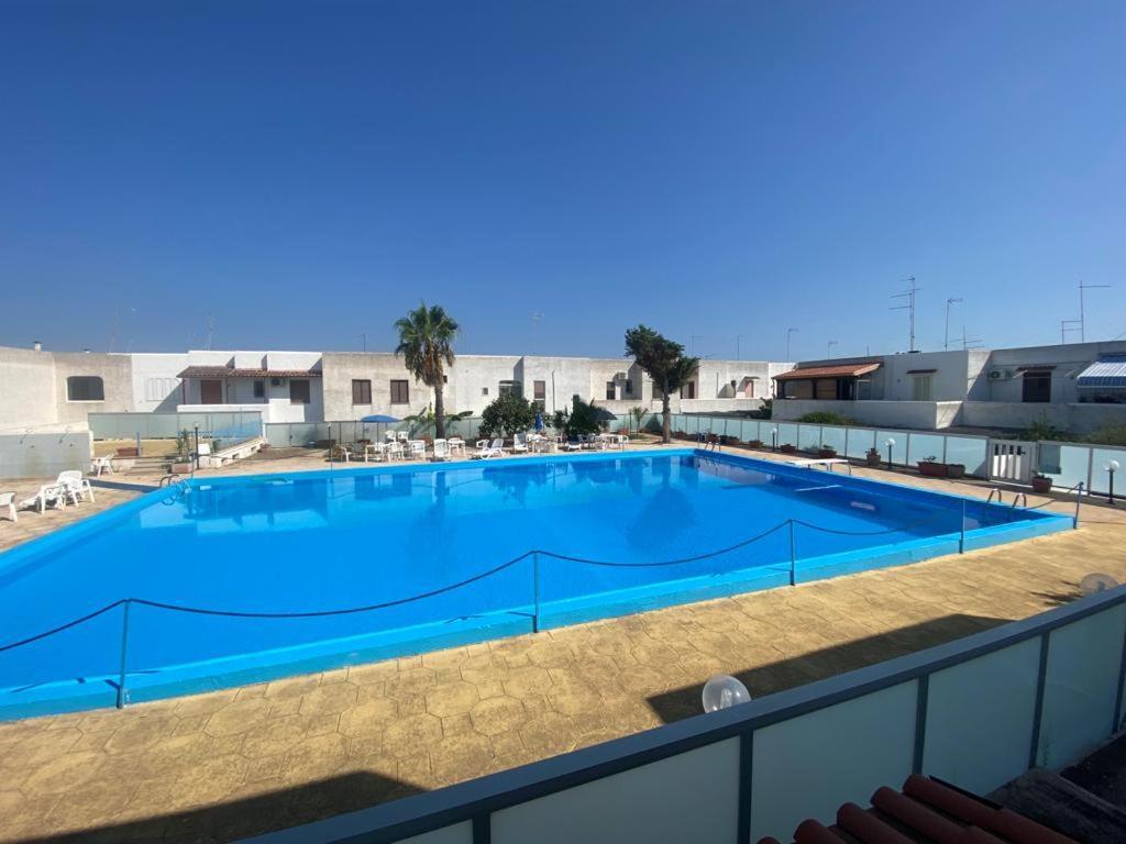 Villino Sabrina Con Piscina Villa Torre Lapillo Buitenkant foto