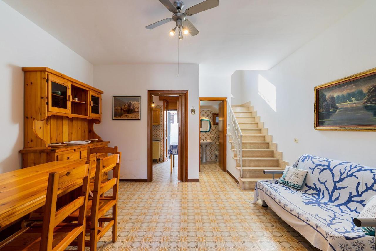 Villino Sabrina Con Piscina Villa Torre Lapillo Buitenkant foto